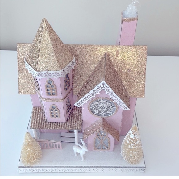 Pink Victorian LED ‘11 Holiday House ONLY TEMP markdown $66.00 - Picture 8 of 15